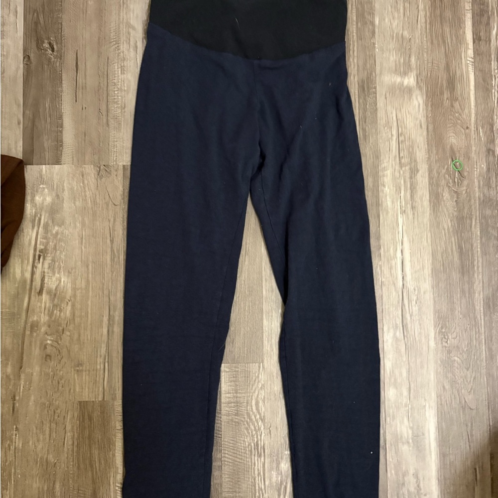 Motherhood Maternity Leggings - Picture 2 of 11